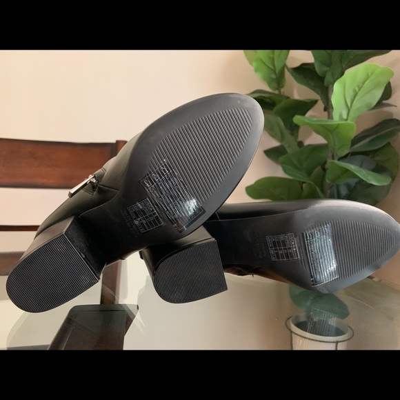 Forever 21 boots - Picture 4 of 4